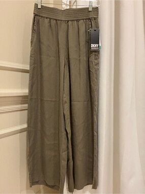 NWT DKNY Jeans Women’s Tencel  Olive Green Relaxed Fit Wide leg Pants S